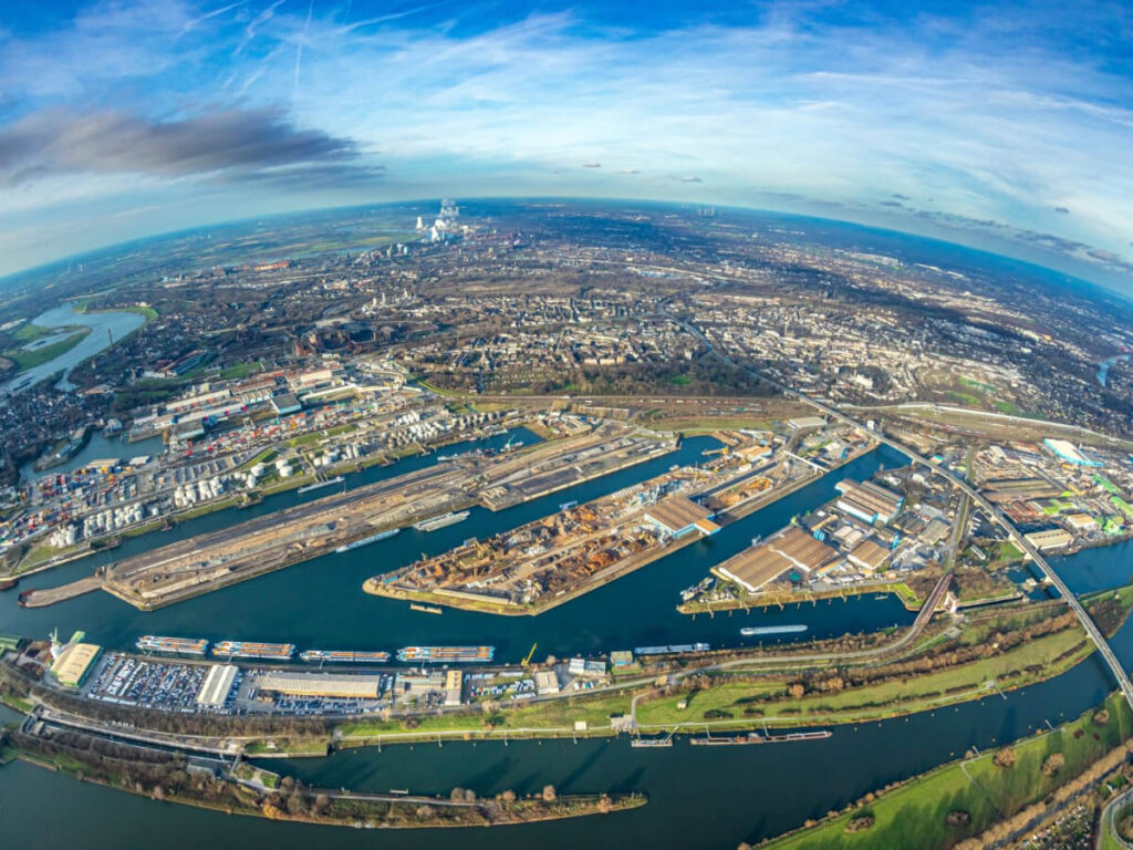 Luftbild Duisburger Hafen Ruhrort _Hans Blossey